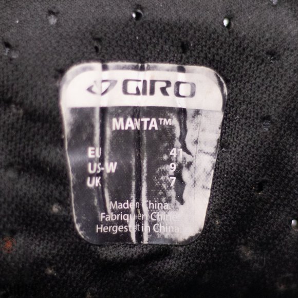 Giro Manta Bike Shoe with Shimano Cleat - Women's 9 - Picture 11 of 15